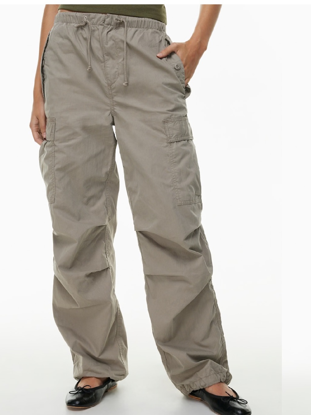 Aritzia TNA Taupe Squad Pocket Parachute Pants, Size XL, NWT